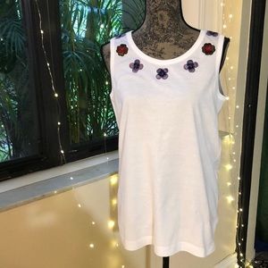 🦋 NWT Dolce Gabbana embroidered top